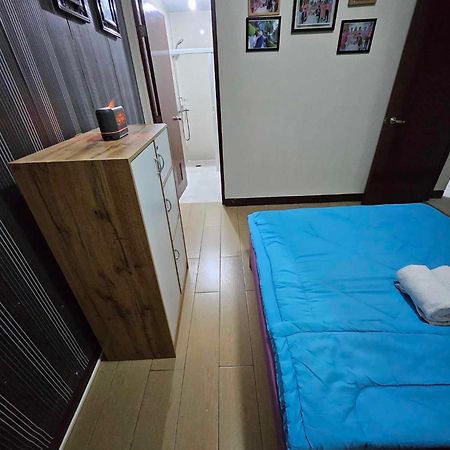 Cubao Manhattan Heights Unit 5A Tower C Кесон-Сити Экстерьер фото