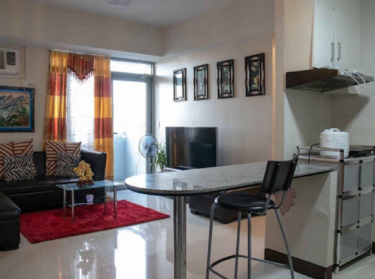 Cubao Manhattan Heights Unit 5A Tower C Кесон-Сити Экстерьер фото