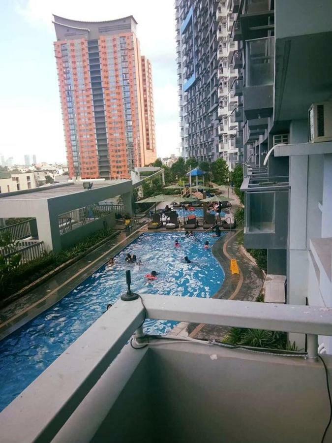 Cubao Manhattan Heights Unit 5A Tower C Кесон-Сити Экстерьер фото
