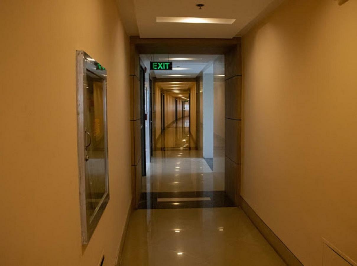 Cubao Manhattan Heights Unit 5A Tower C Кесон-Сити Экстерьер фото
